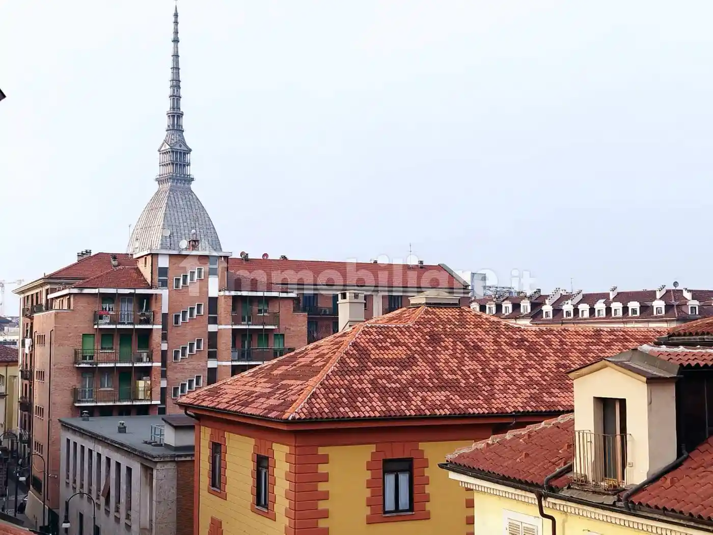 Palazzo - Edificio in vendita a Torino