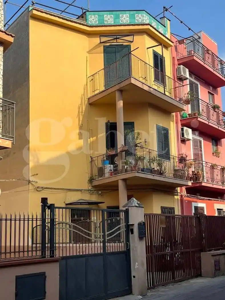 Appartamento in vendita a Palermo