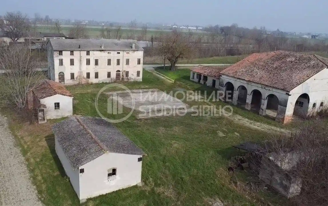 Rustico - Casale in vendita a San Benedetto Po