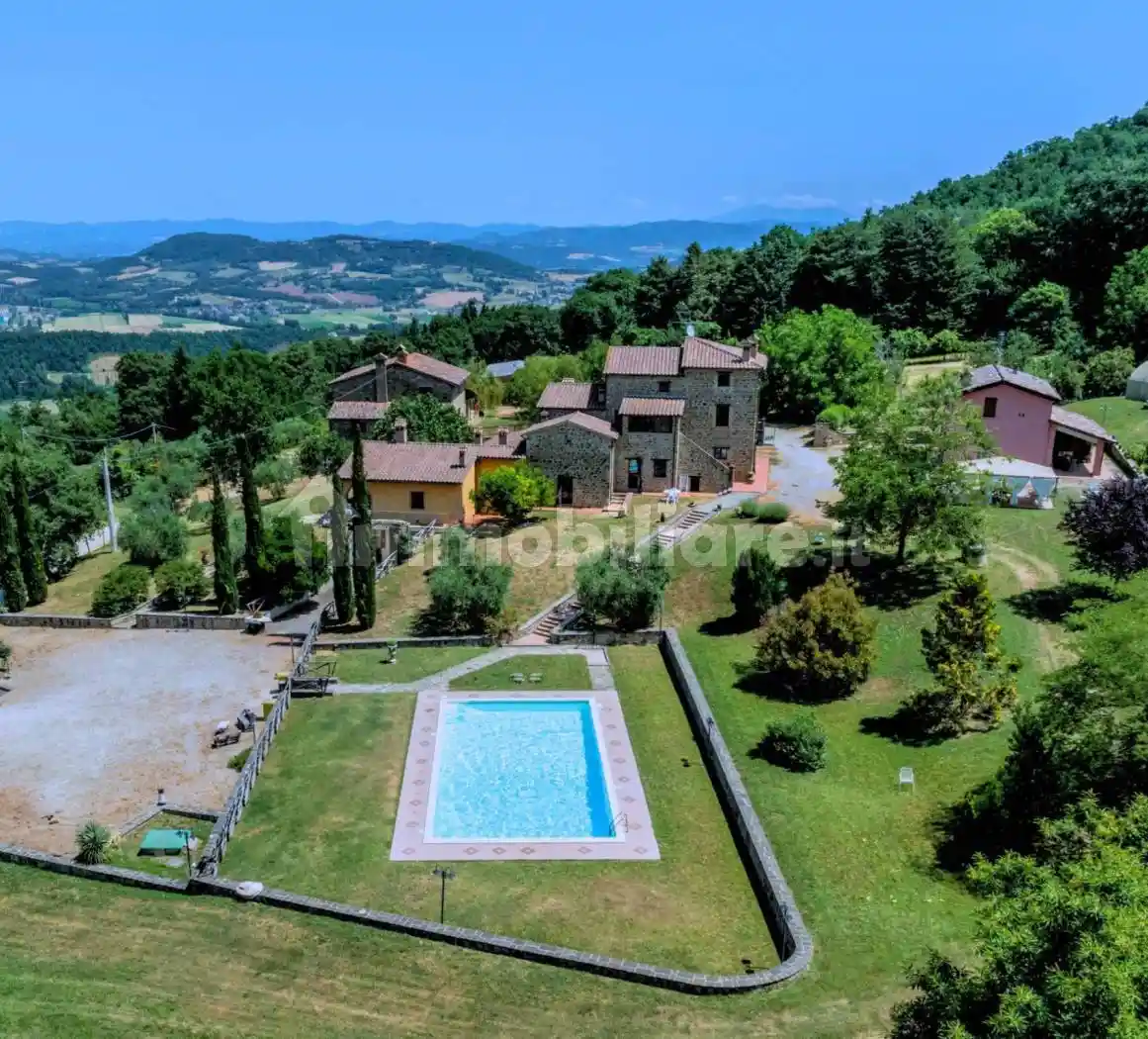 Rustico - Casale in vendita a Città di Castello