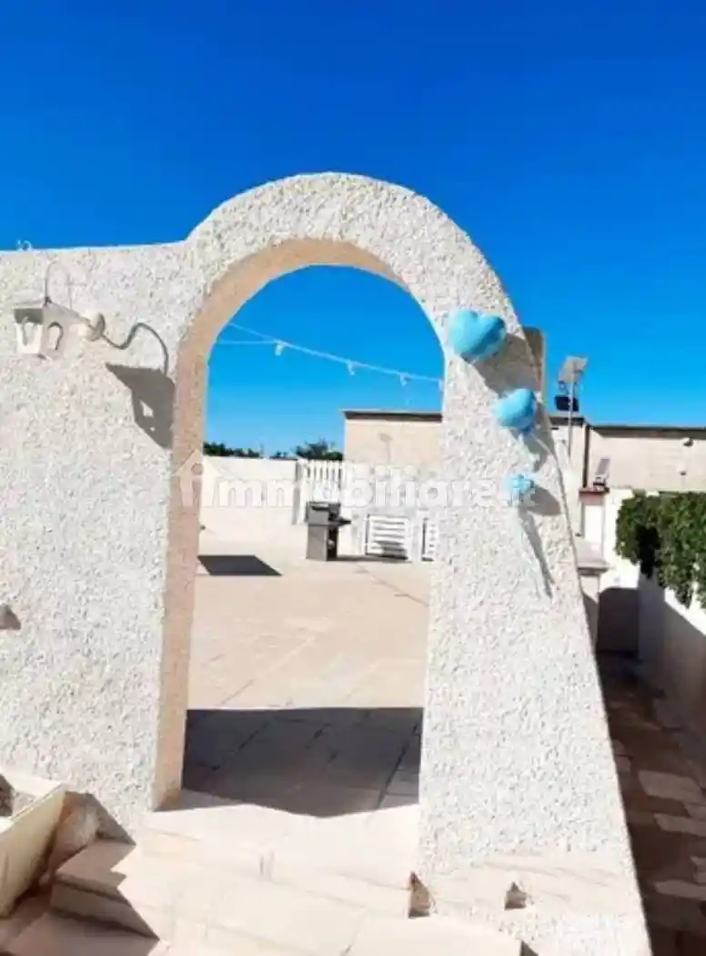 Villa in vendita a Lizzano