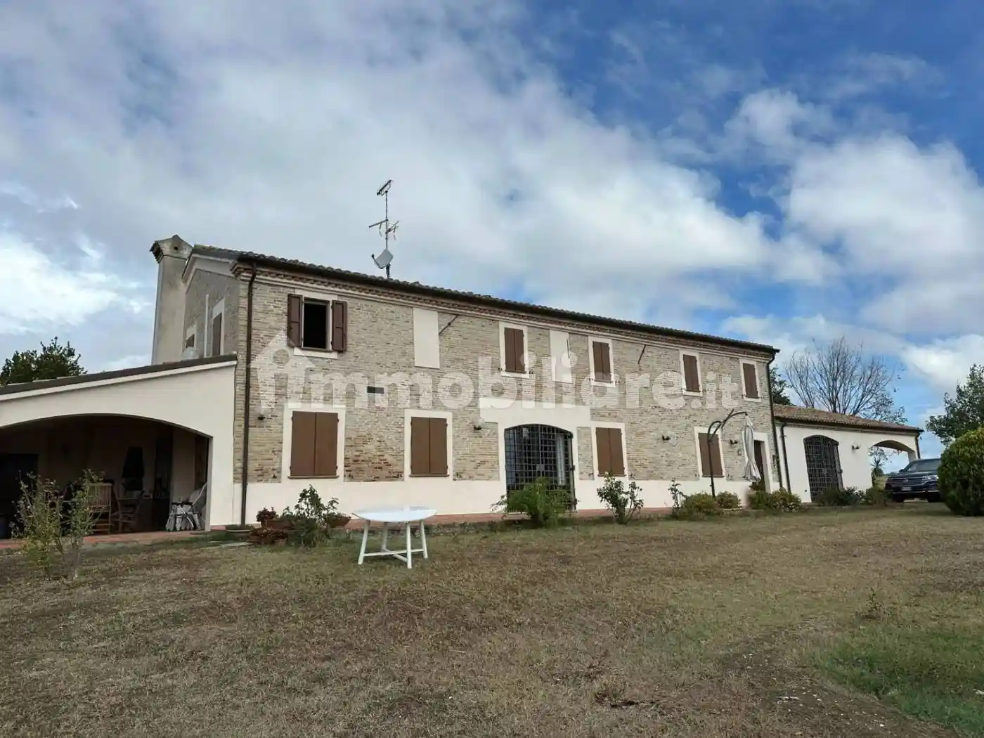Rustico - Casale in vendita a San Costanzo