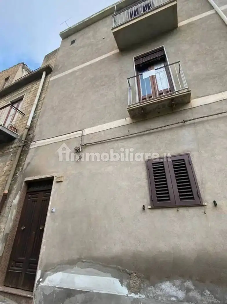 Casa indipendente in vendita a Agira