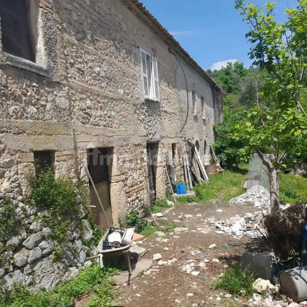 Rustico - Casale in vendita a Arpino
