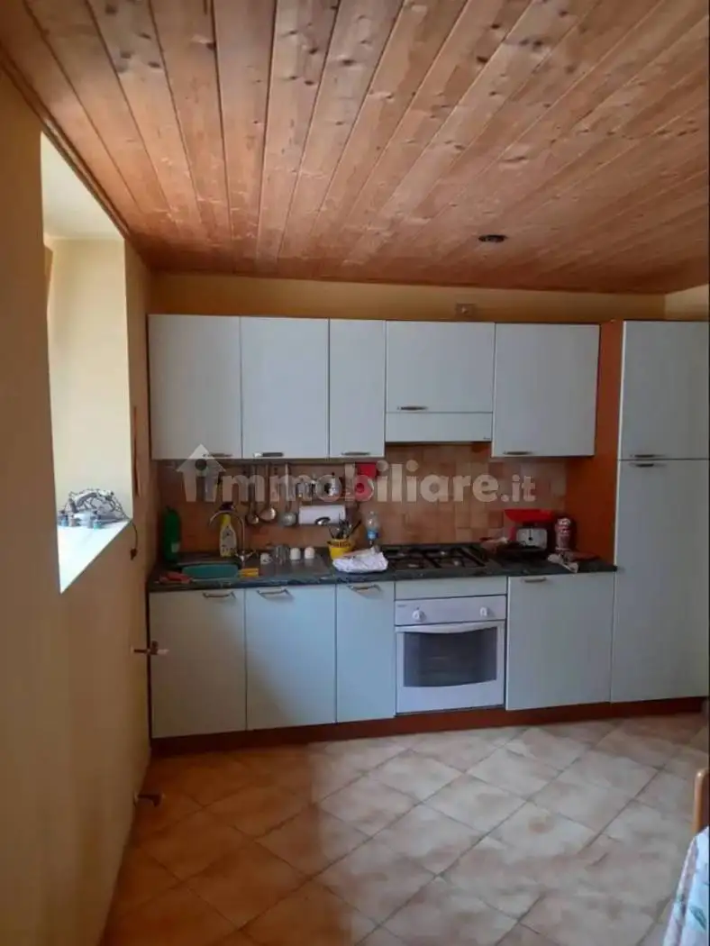 Appartamento via Colombo, Centro, Abriola - foto 2