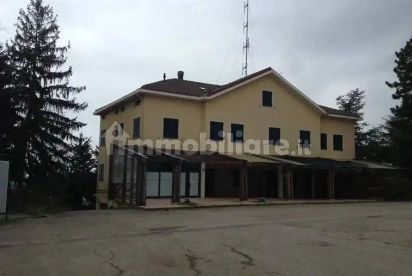 Rustico - Casale in vendita a Vallefoglia