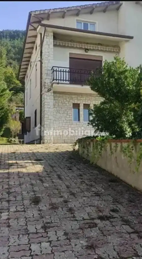 Casa indipendente in vendita a Costacciaro