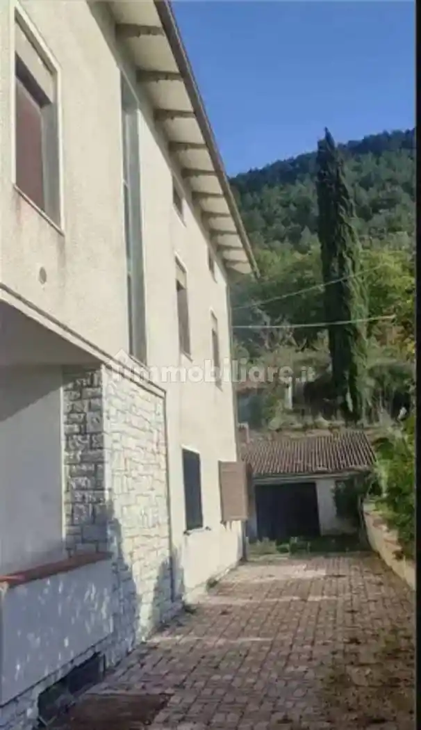 Terratetto unifamiliare via Flaminia, Costacciaro - foto 2