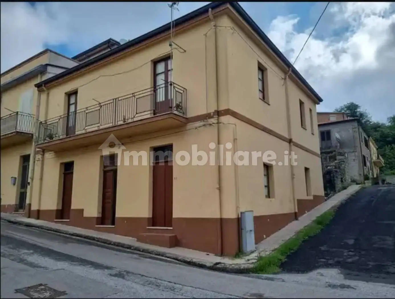 Casa indipendente in vendita a Castell'Umberto