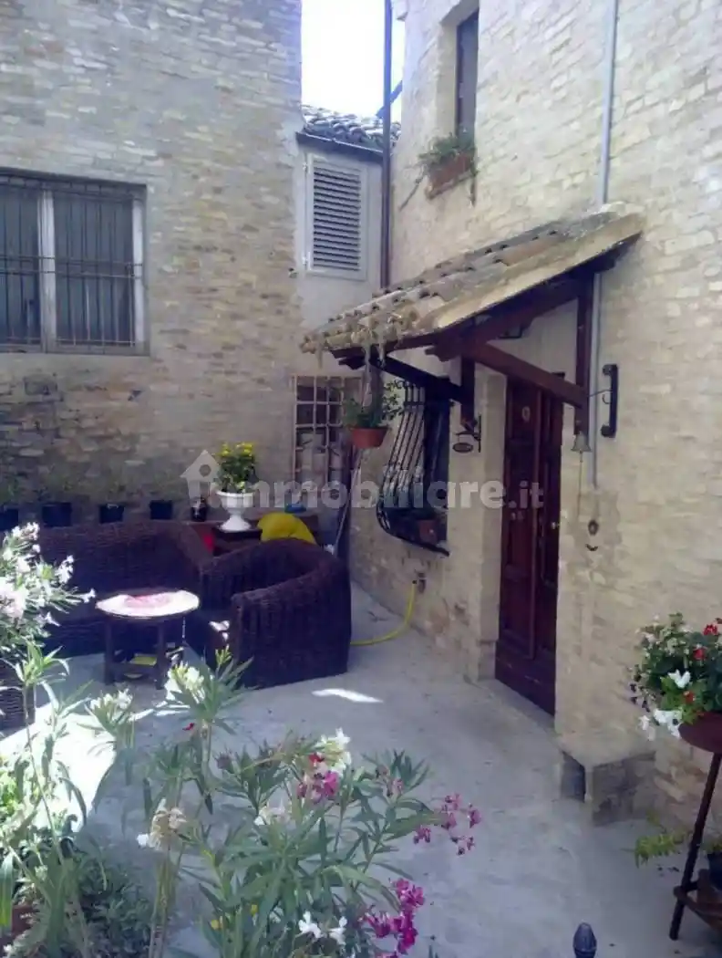 Casa indipendente in vendita a Fermo