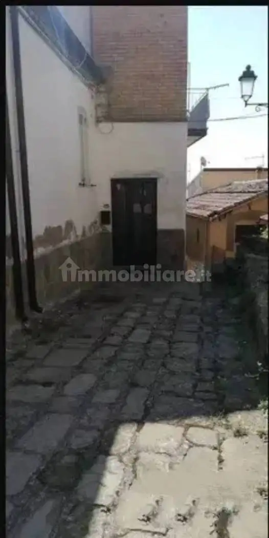 Casa indipendente in vendita a Albano di Lucania