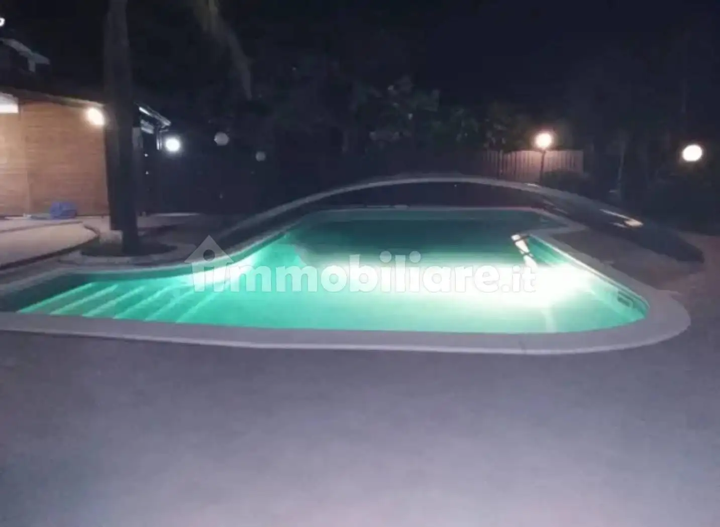 Villa in vendita a Locri