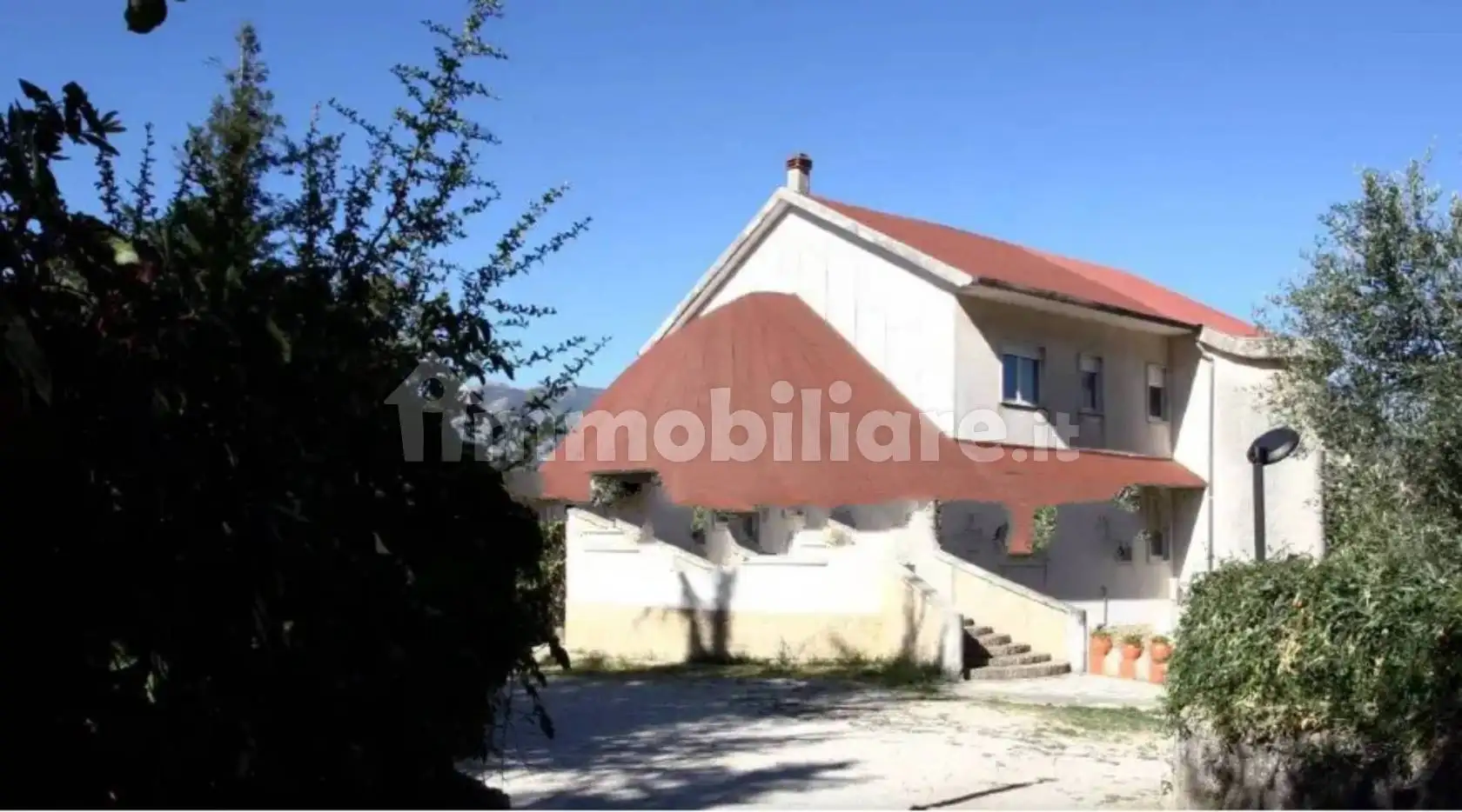 Villa in vendita a Valva