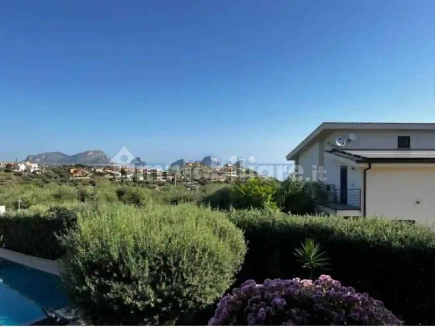 Villa in vendita a Altavilla Milicia