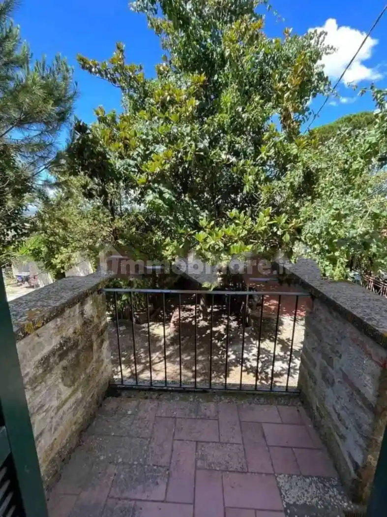 Casa indipendente in vendita a Cortona