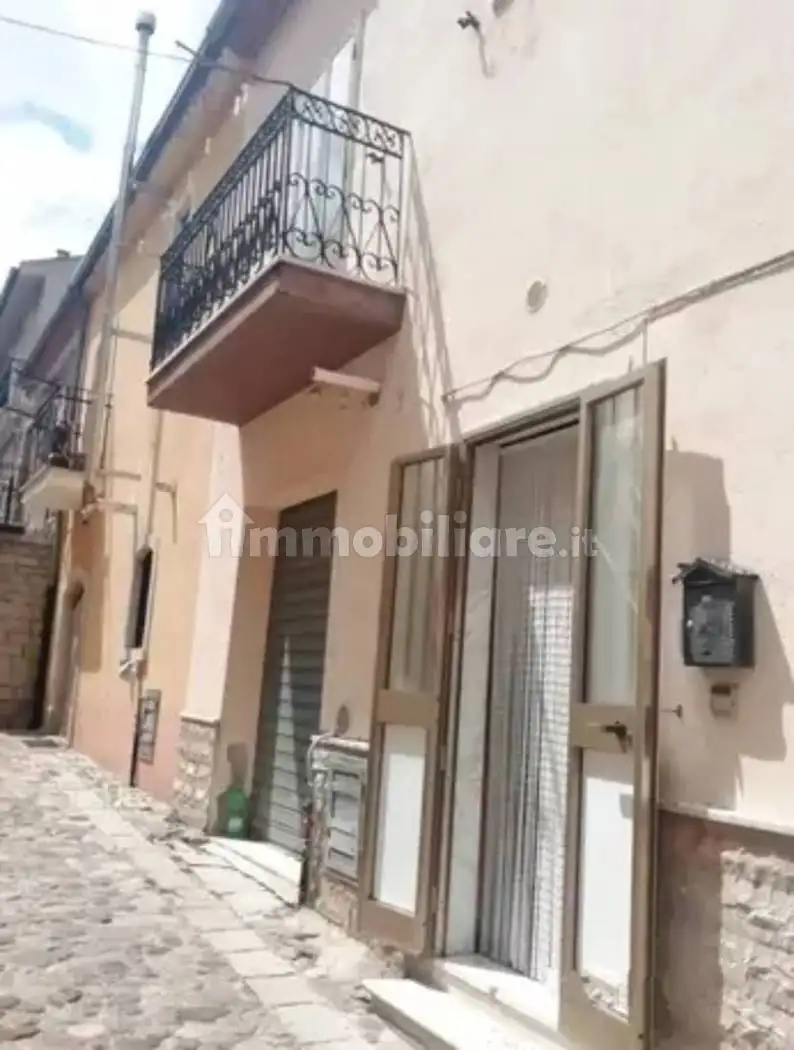 Casa indipendente in vendita a Bisaccia