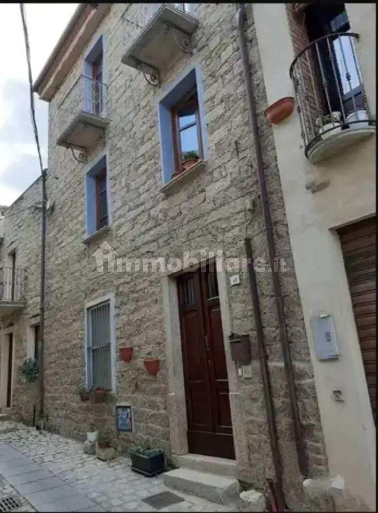 Appartamento in vendita a Gavoi