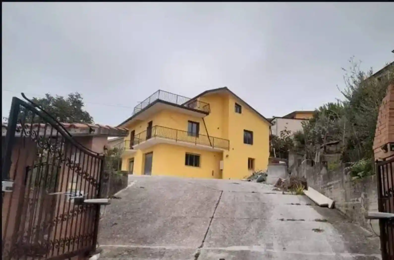 Villa in vendita a Fragneto Monforte