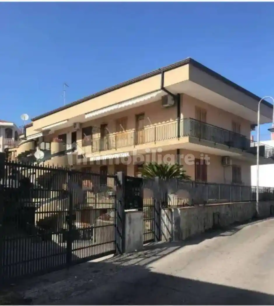 Appartamento in vendita a Acireale