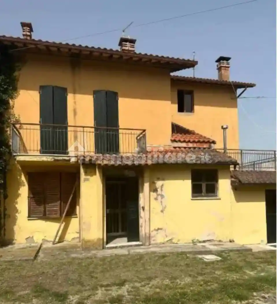 Casa indipendente in vendita a Urbino