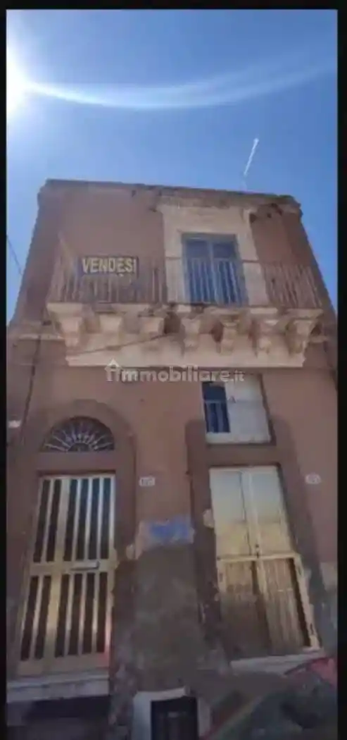 Casa indipendente in vendita a Ragusa