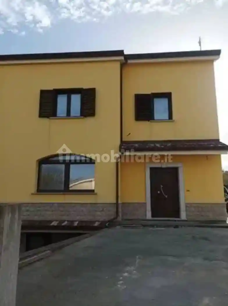 Villa unifamiliare via Giacomo Leopardi, Lagopesole, Avigliano - foto 4