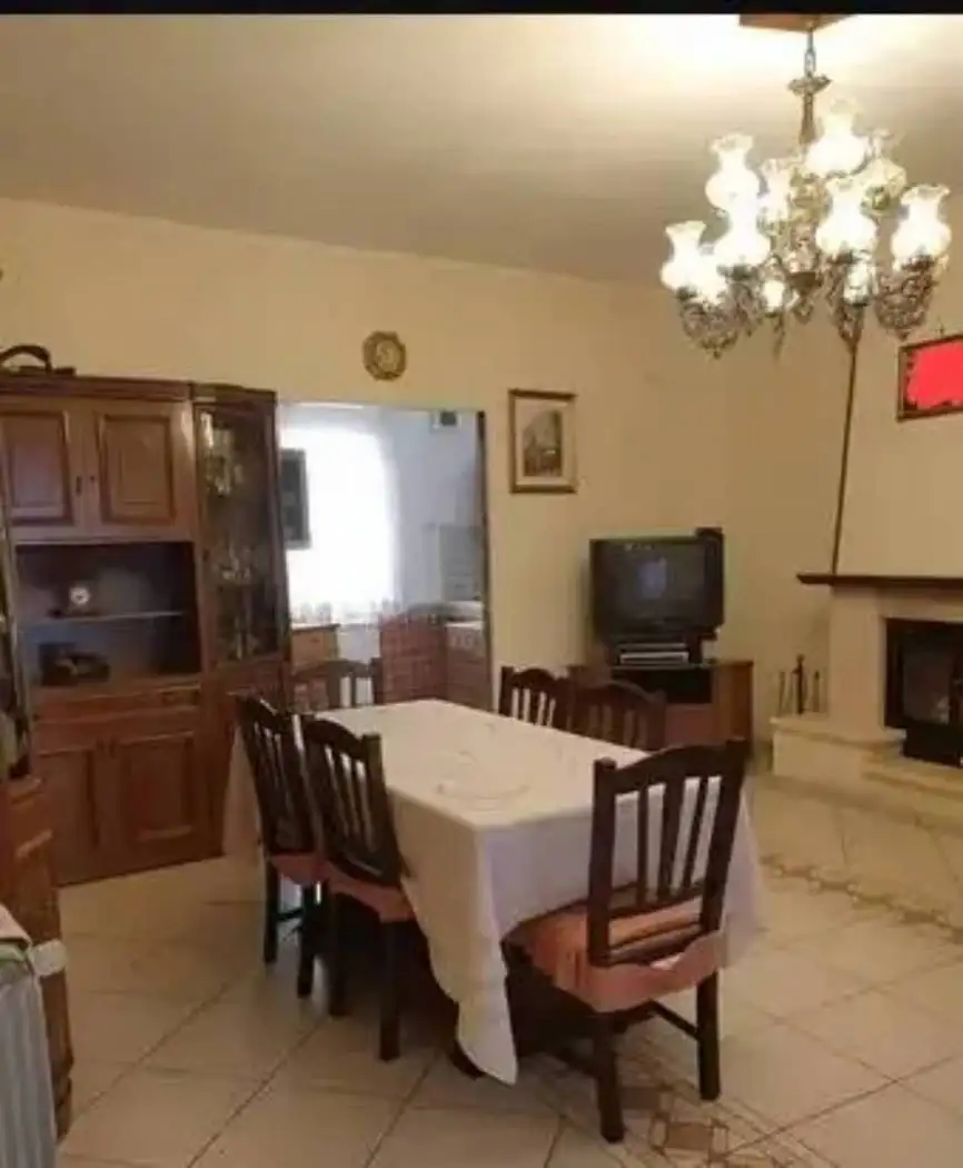 Palazzo - Edificio in vendita a Scandale