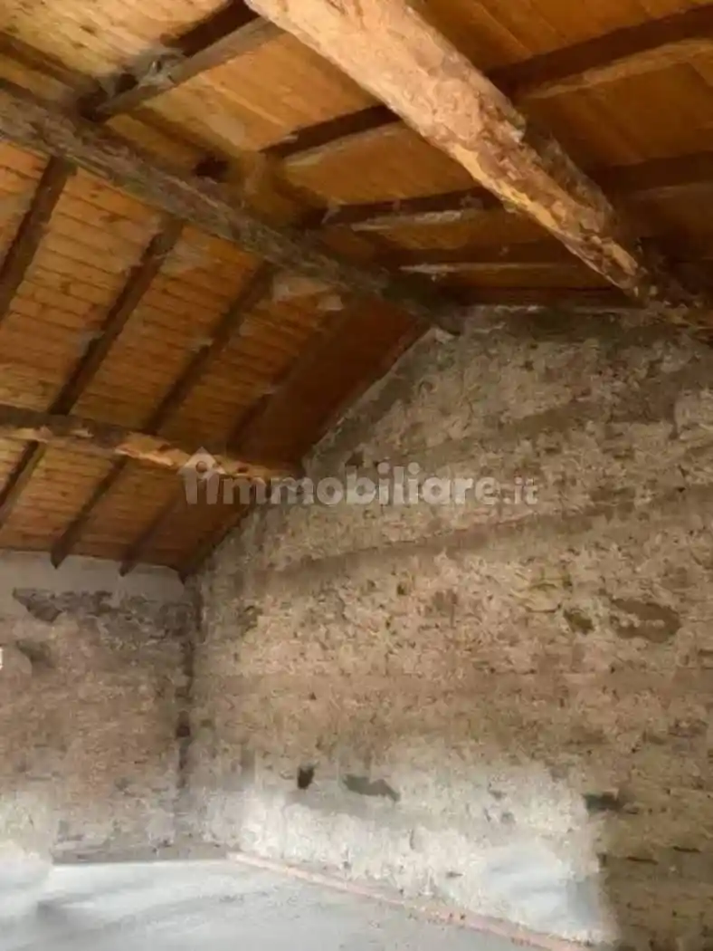 Casa indipendente in vendita a Fivizzano