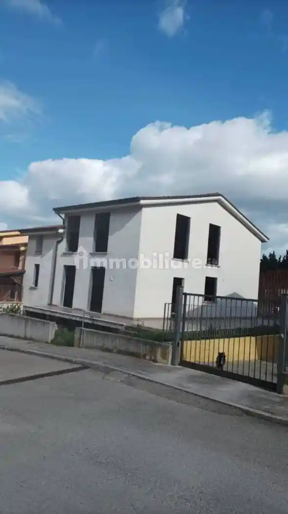 Villa in vendita a Montenero di Bisaccia