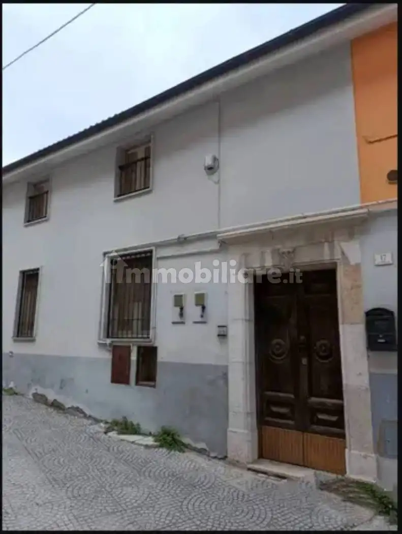 Casa indipendente in vendita a Barile