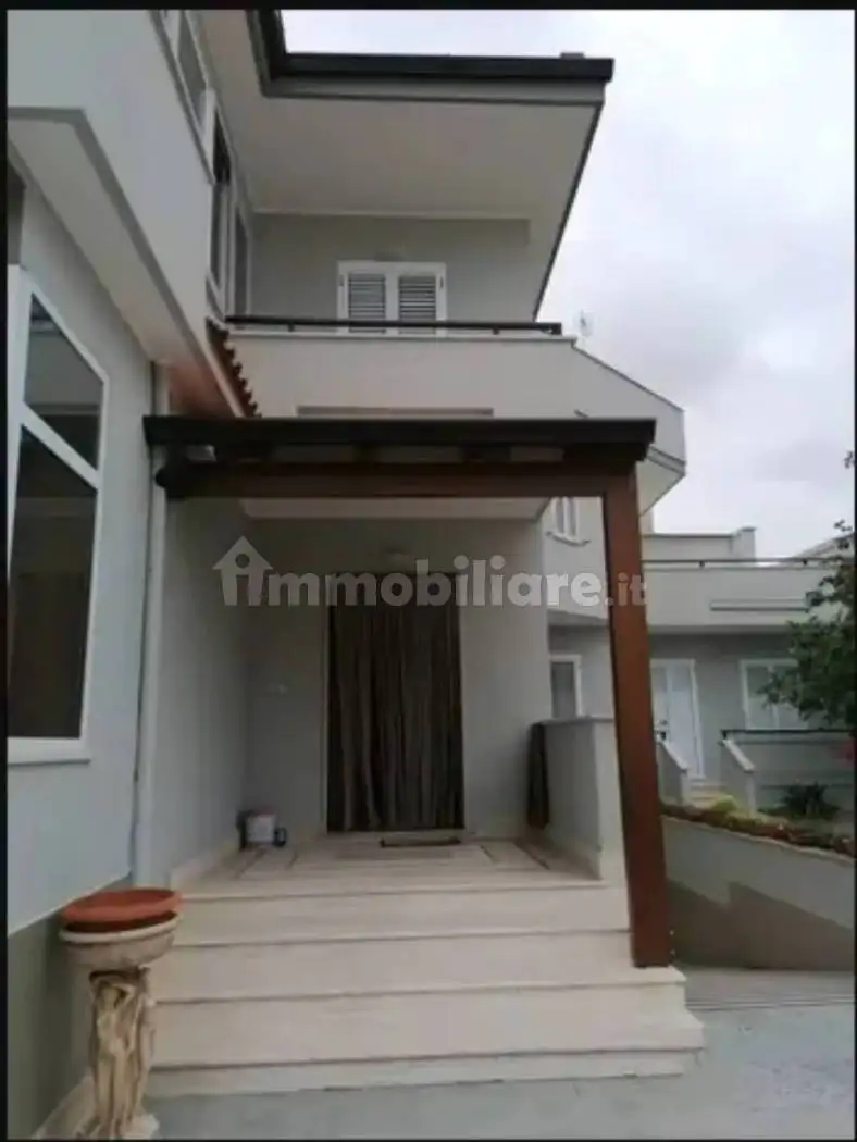 Villa in vendita a Mondragone
