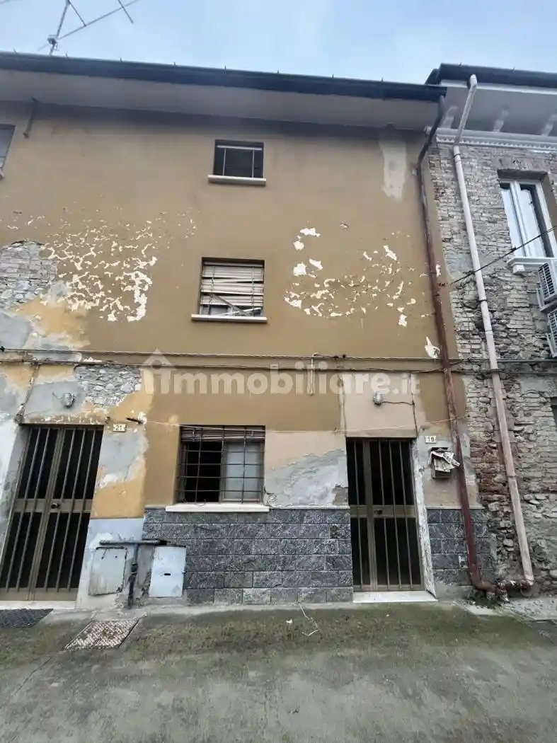 Casa indipendente in vendita a San Giorgio Piacentino
