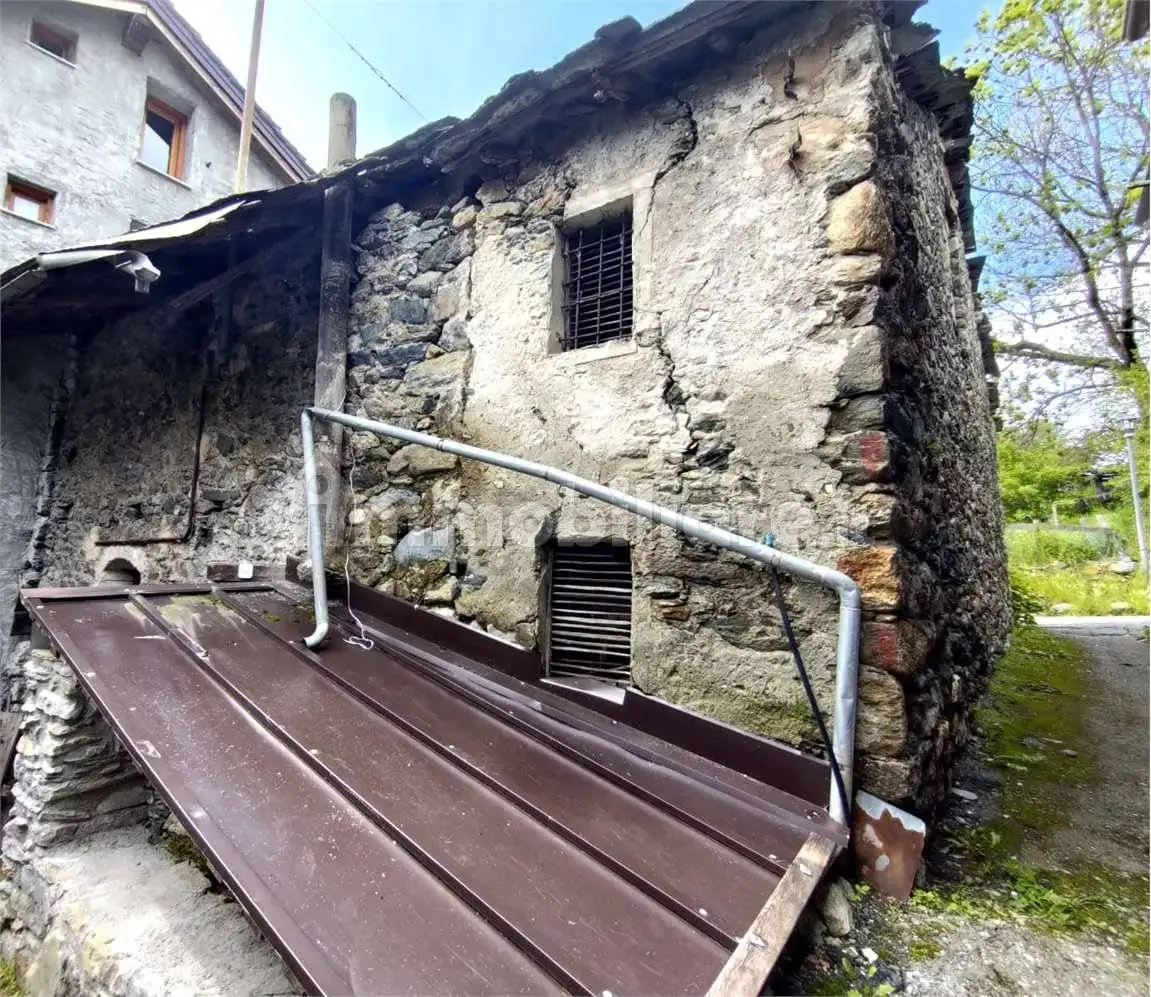 Rustico frazione pésan, Quincod, Challand-Saint-Anselme - foto 4