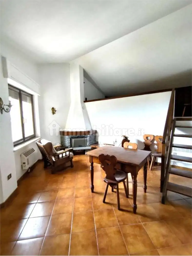 Mansarda frazione corliod, 11, Challand-Saint-Anselme - foto 2