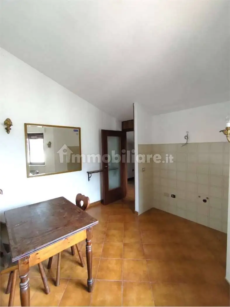 Mansarda frazione corliod, 11, Challand-Saint-Anselme - foto 5