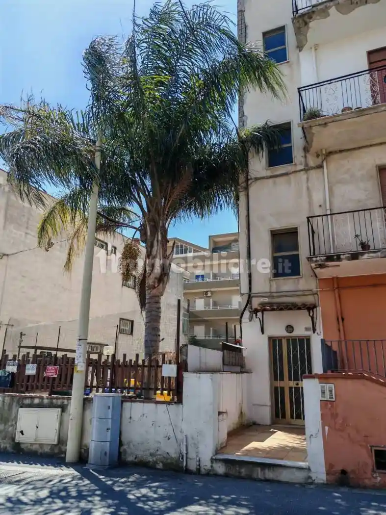 Appartamento in vendita a Calatabiano