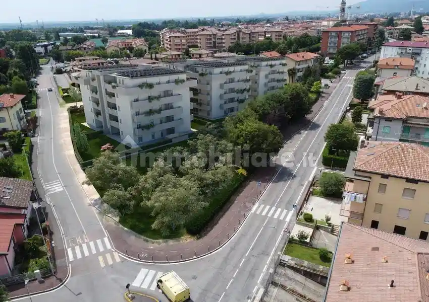 Appartamento in vendita a Curno