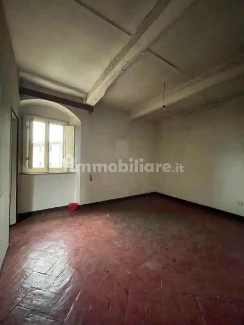 Appartamento in vendita a Sassetta