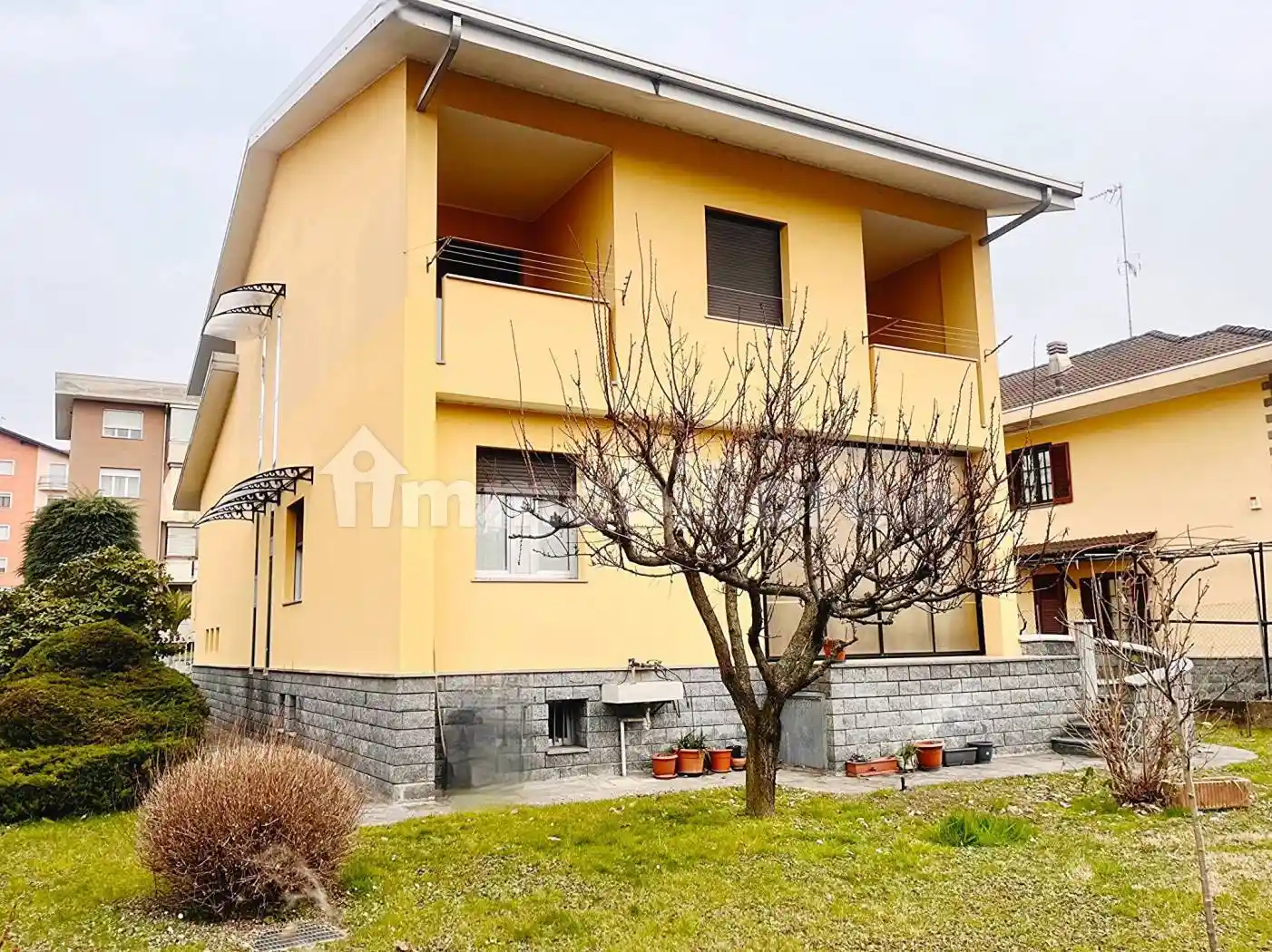 Villa in vendita a Novara