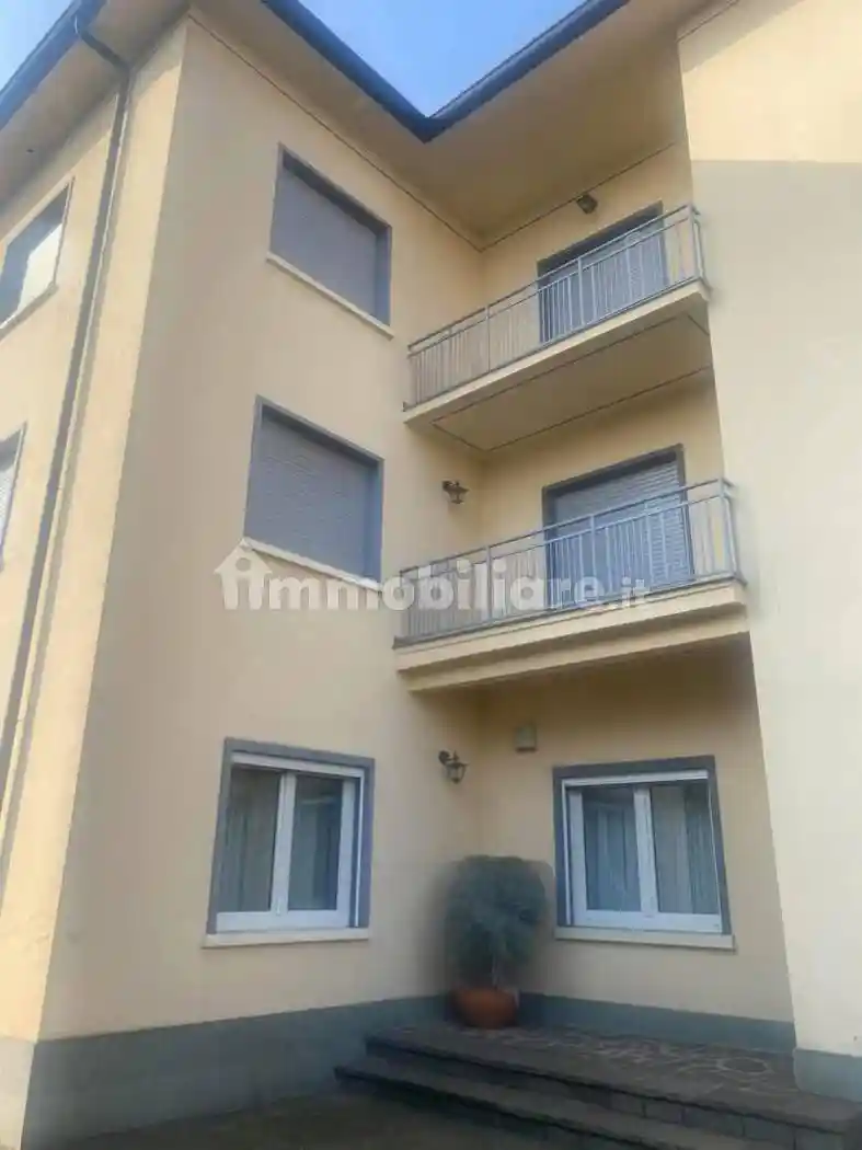 Casa indipendente in vendita a Romano di Lombardia