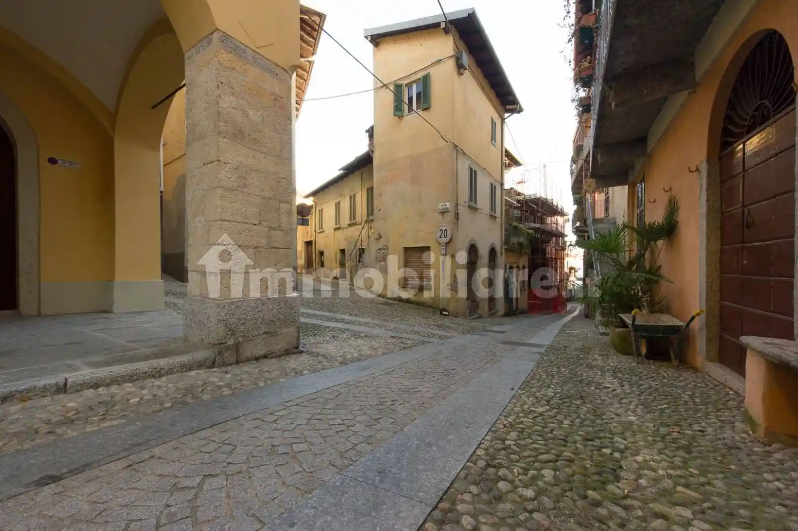 Appartamento in vendita a Lesa