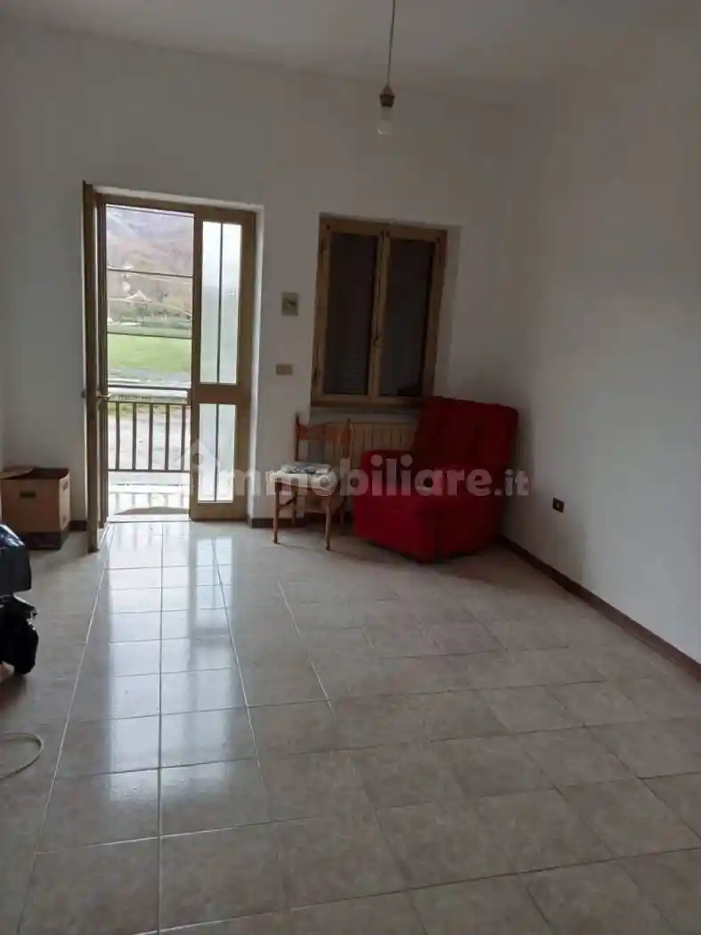 Appartamento in vendita a Filattiera