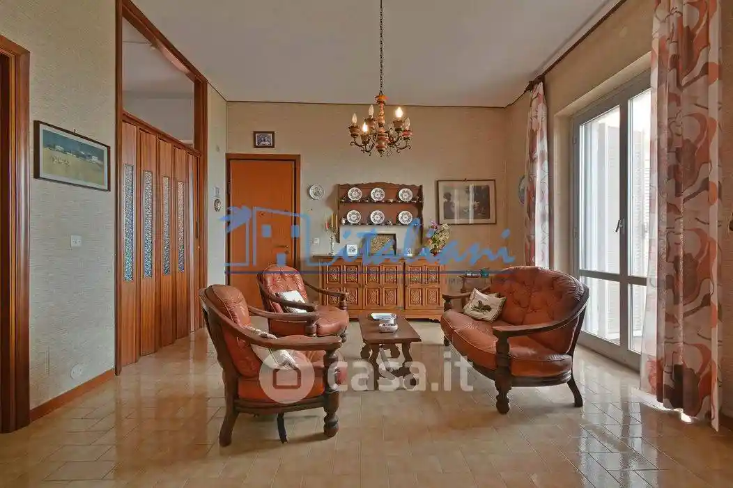 Appartamento in vendita a Varazze