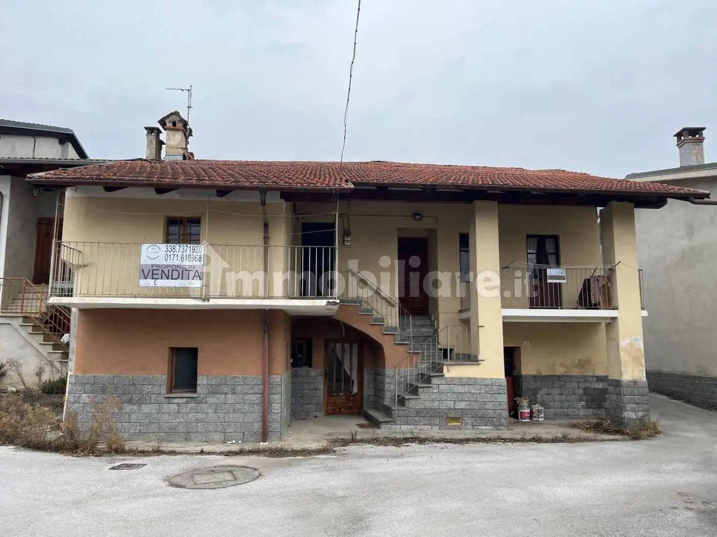 Casa indipendente in vendita a Roccabruna