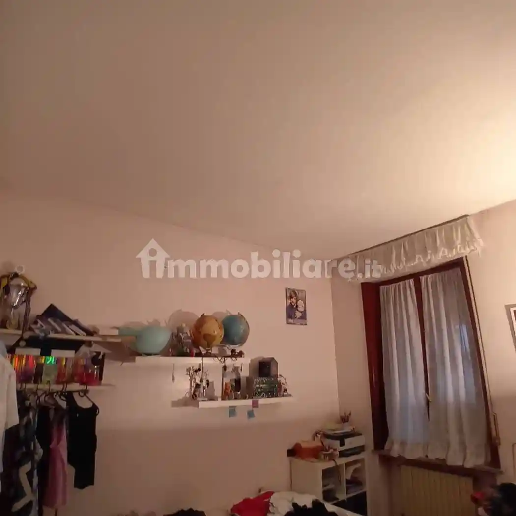 Palazzo - Edificio in vendita a Parma