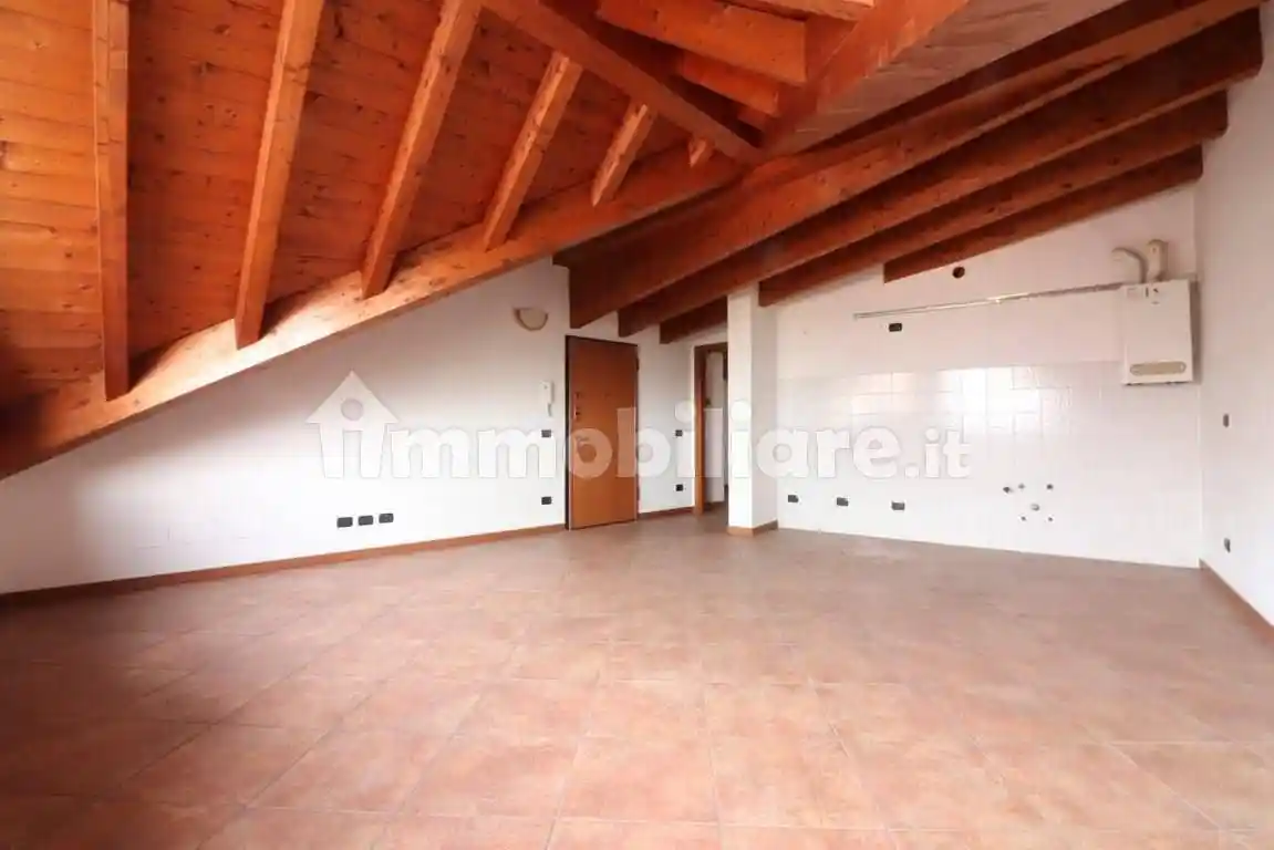 Appartamento in vendita a Busnago