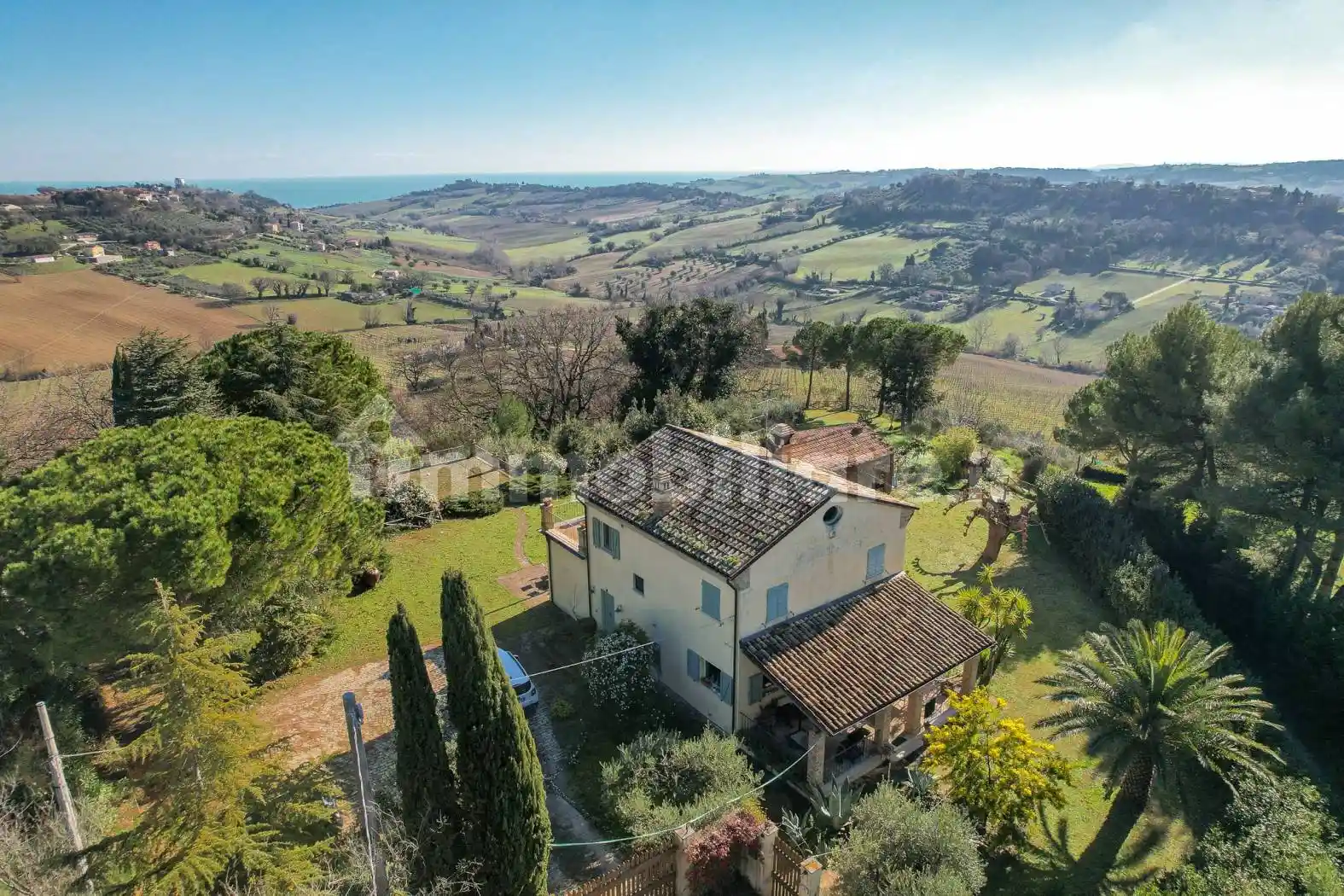 Rustico - Casale in vendita a Potenza Picena