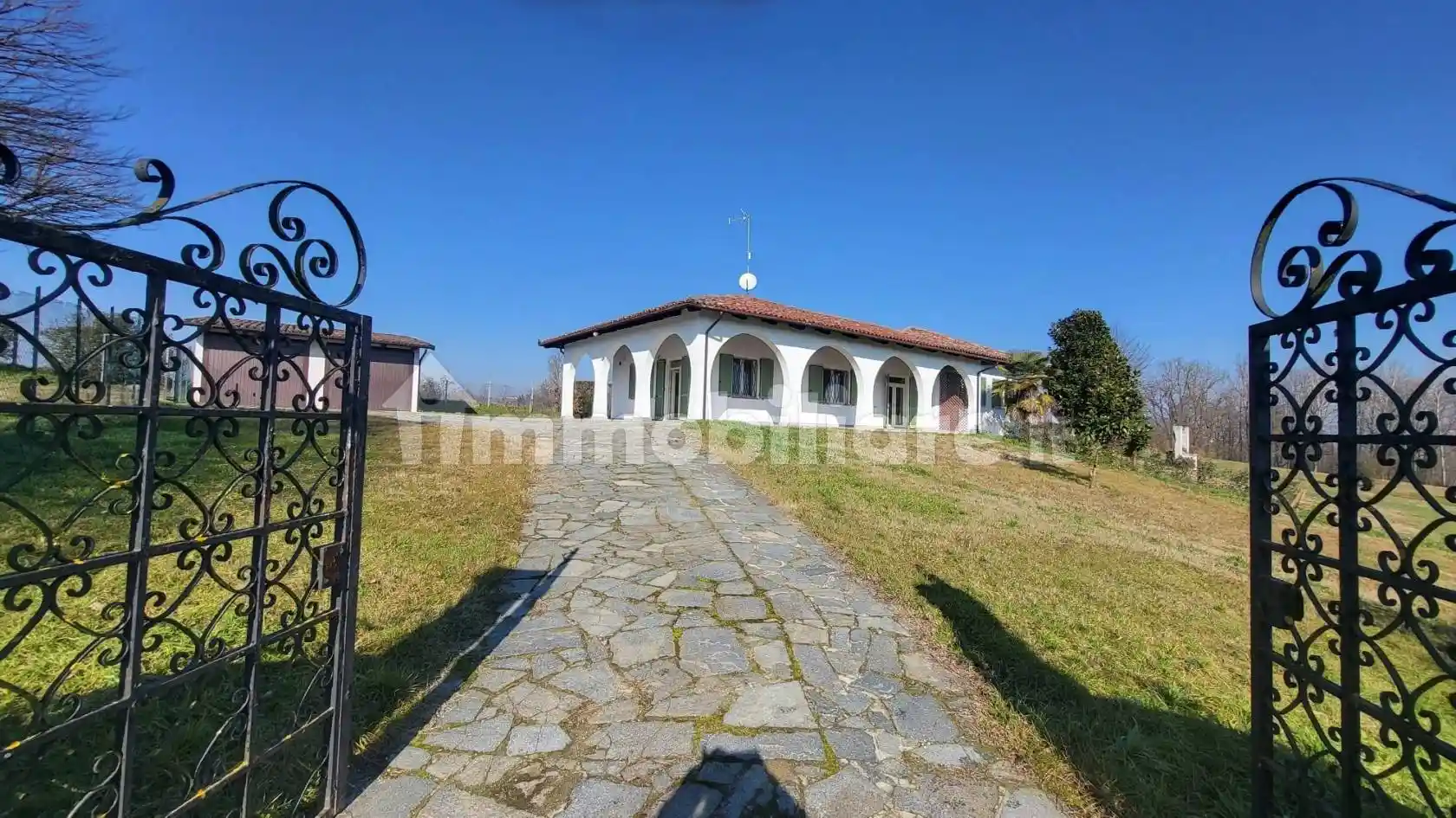 Villa in vendita a San Damiano d'Asti