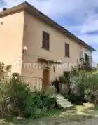 Villa in vendita a Capranica