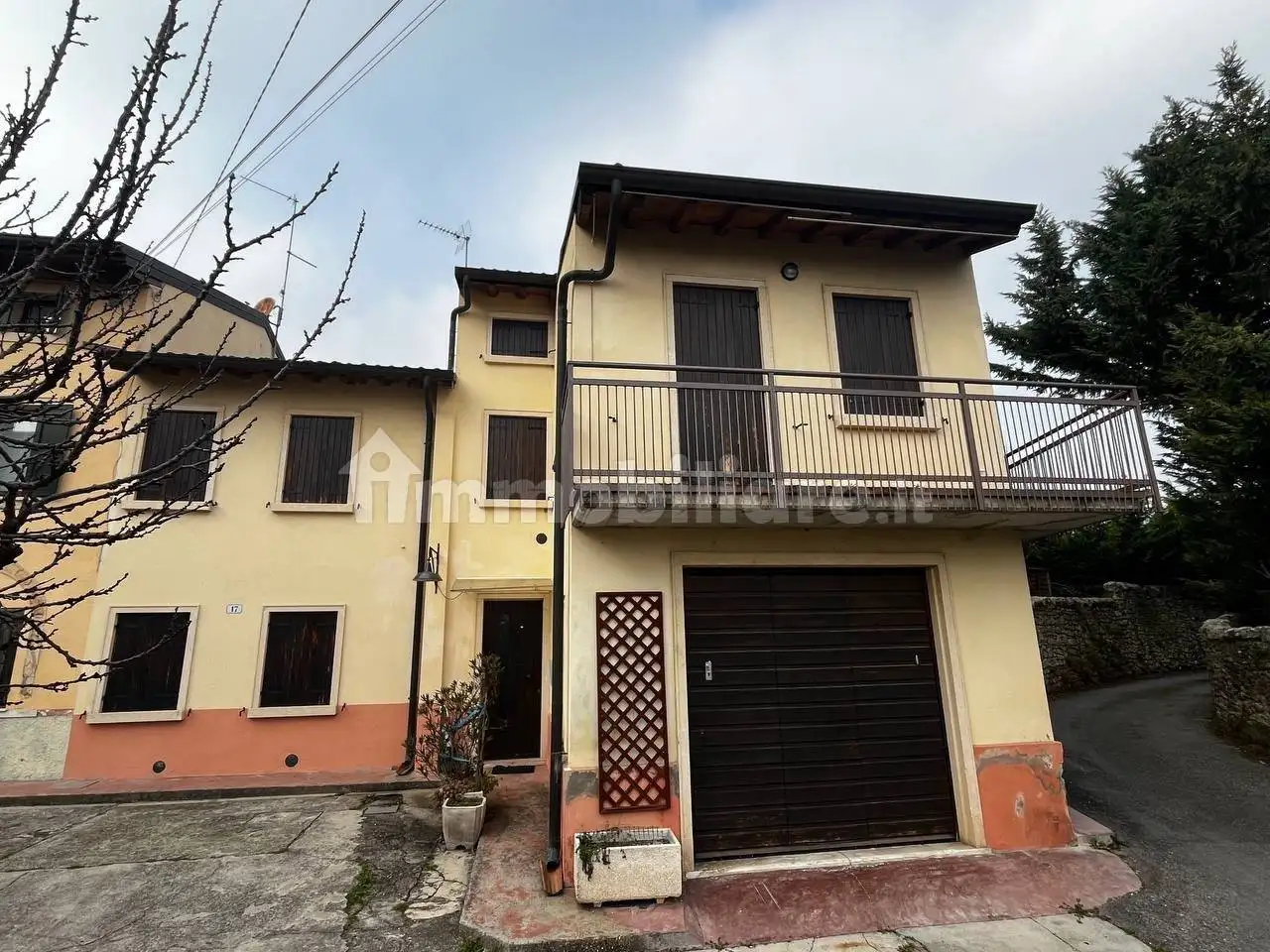 Casa indipendente in vendita a Verona